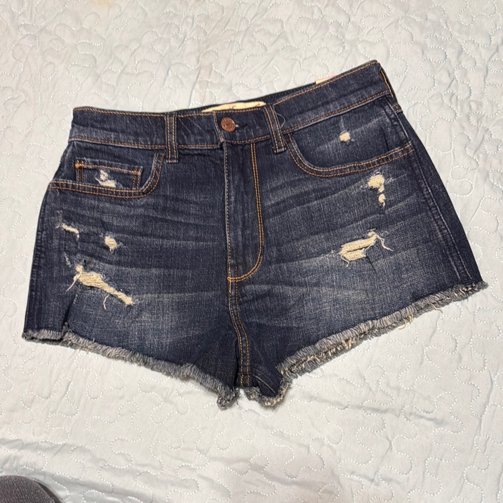 Hollister Distressed Denim Shorts NWT